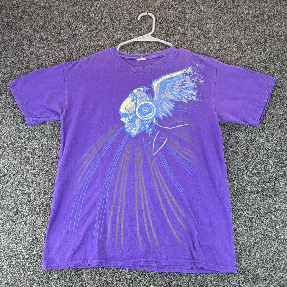 GWP Sport Winged Skull Headphones Graphic T Shirt Purple Adult L 22x27